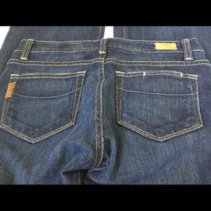 PAIGE Premium Denim Hollywood Hills Jeans Size 27